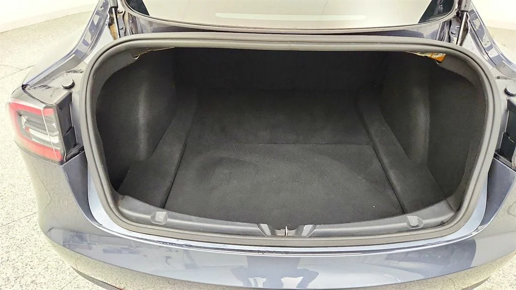 Used 2018 Midnight Silver Metallic Tesla Performance AWD w/ 20