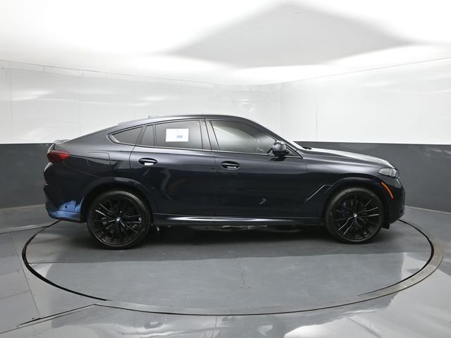 Used 2026 Black BMW xDrive40i image 15