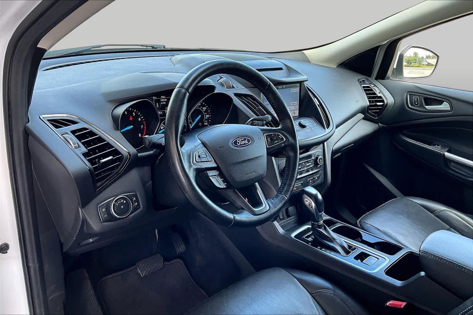 Used 2018 Oxford White Ford SEL image 18