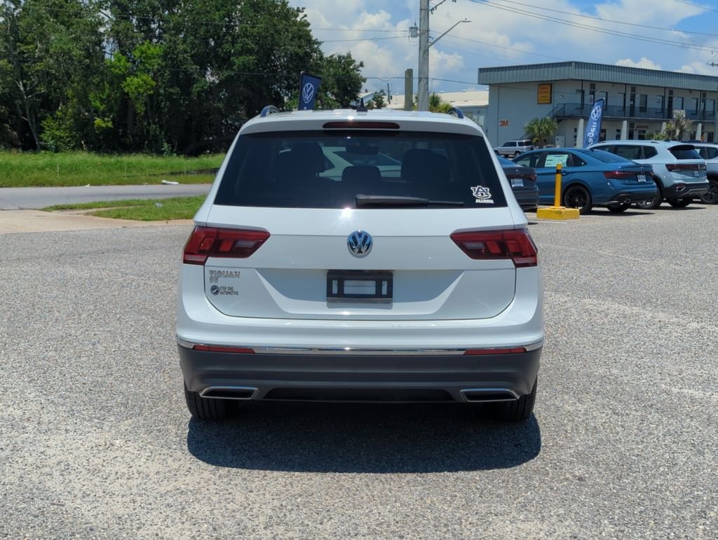 Certified Used 2021 White/off-white Volkswagen 2.0T SE image 6