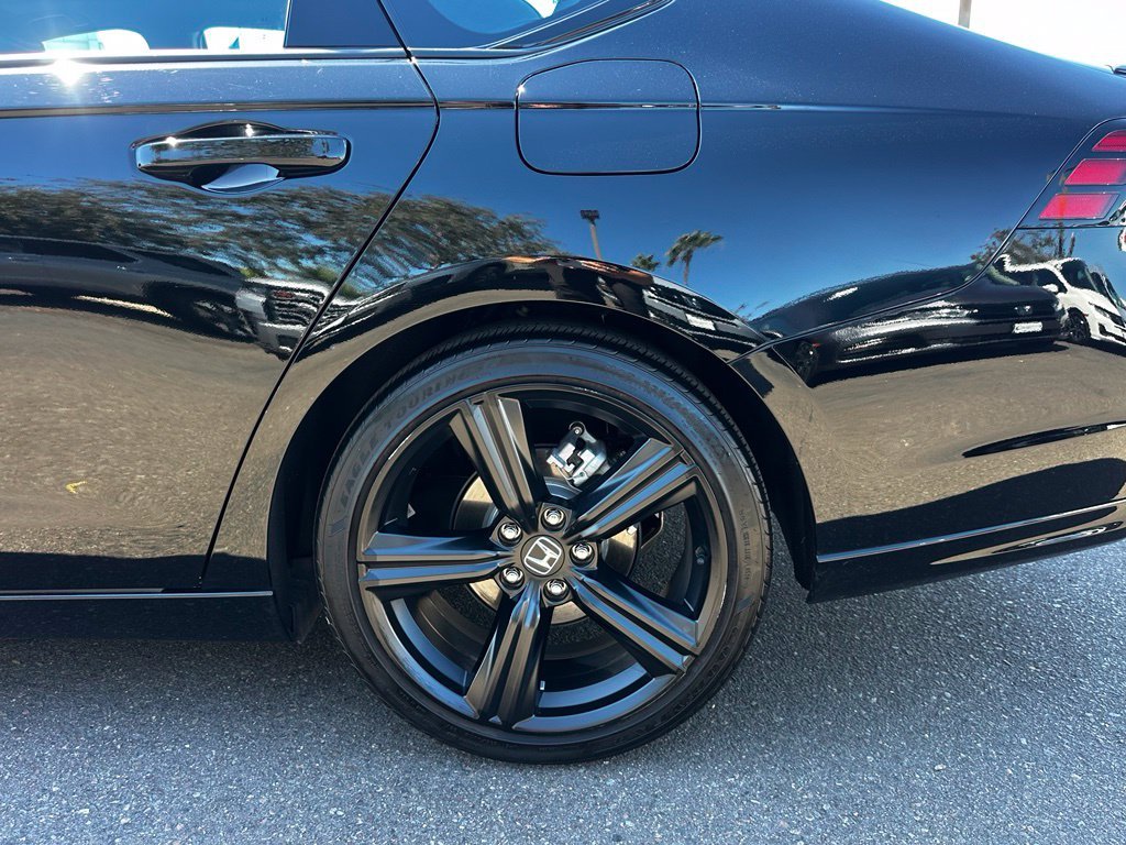 Certified Used 2024 Crystal Black Pearl Honda Sport-L image 6