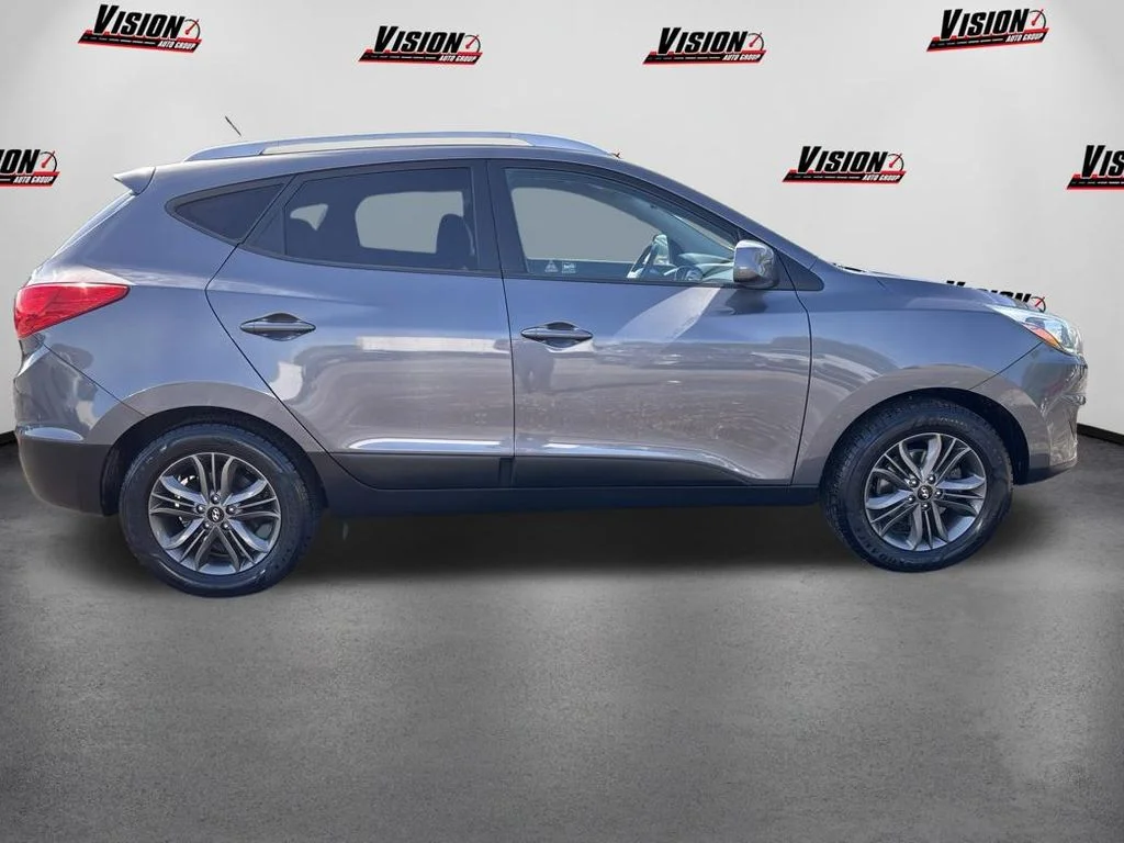 Used 2015 Gray Hyundai SE image 6