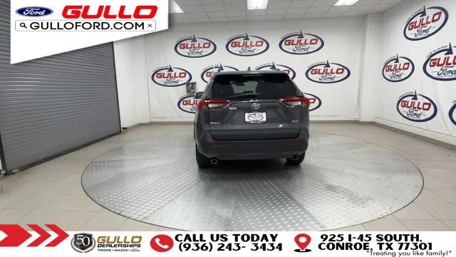 Certified Used 2021 Magnetic Gray Metallic Toyota XLE image 7