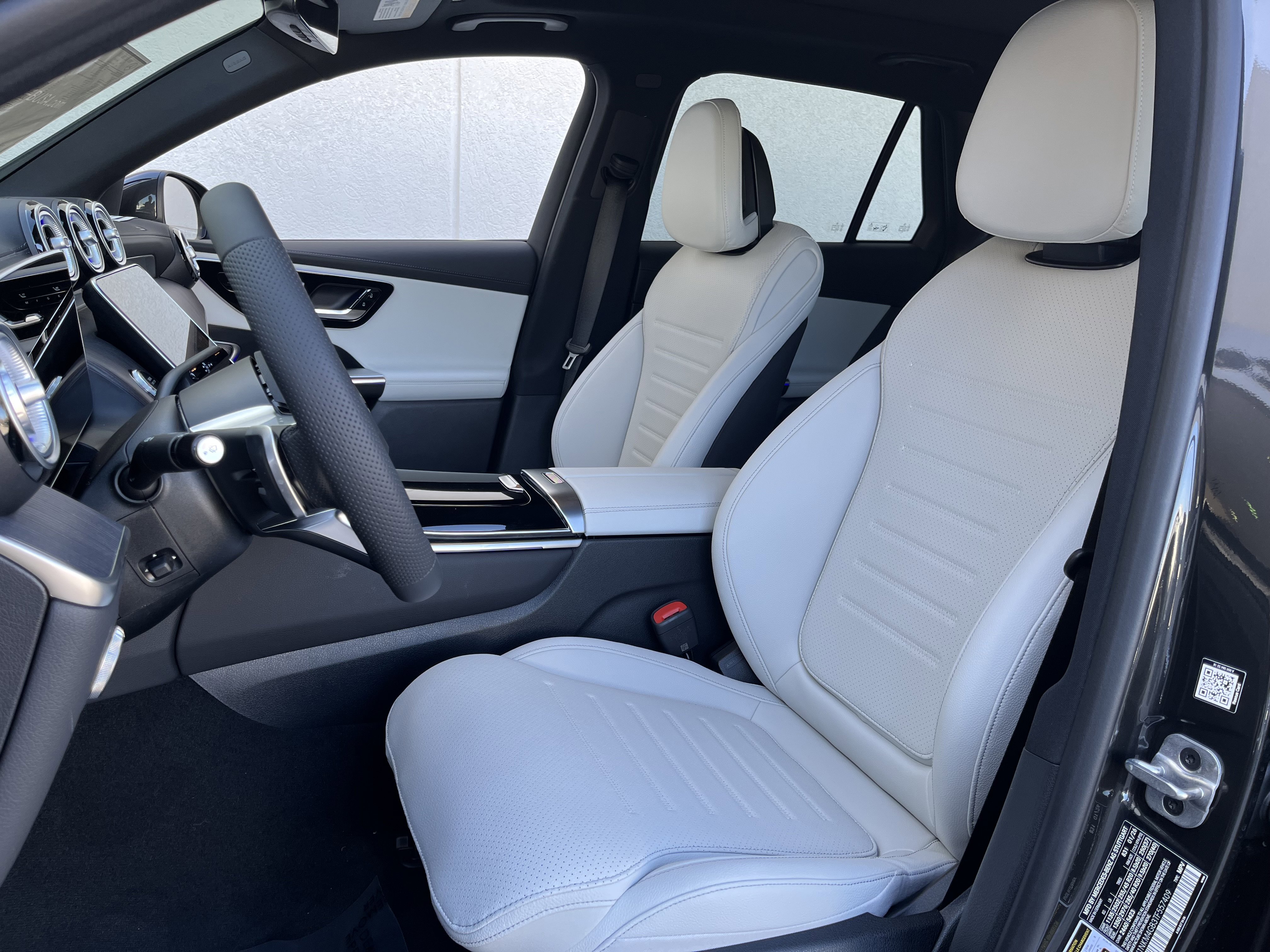 New 2026 Graphite Grey Metallic Mercedes-Benz GLC 300 image 16