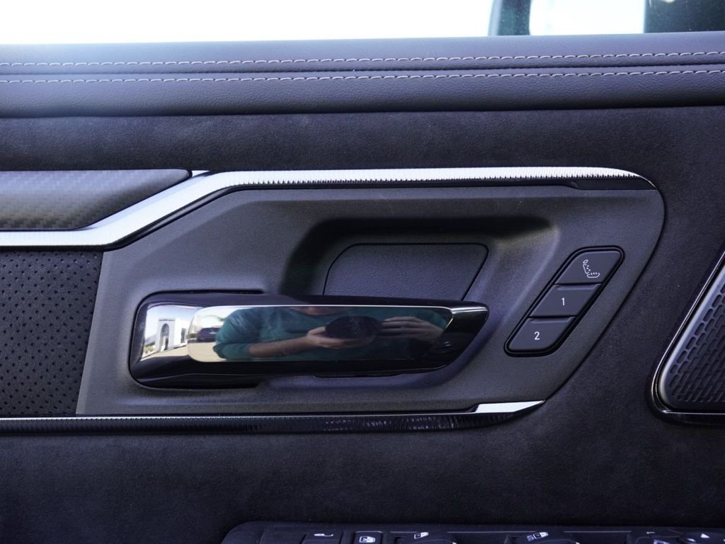 New 2026 Diamond Black Crystal Pearl-Coat Exterior Paint RAM RHO image 10