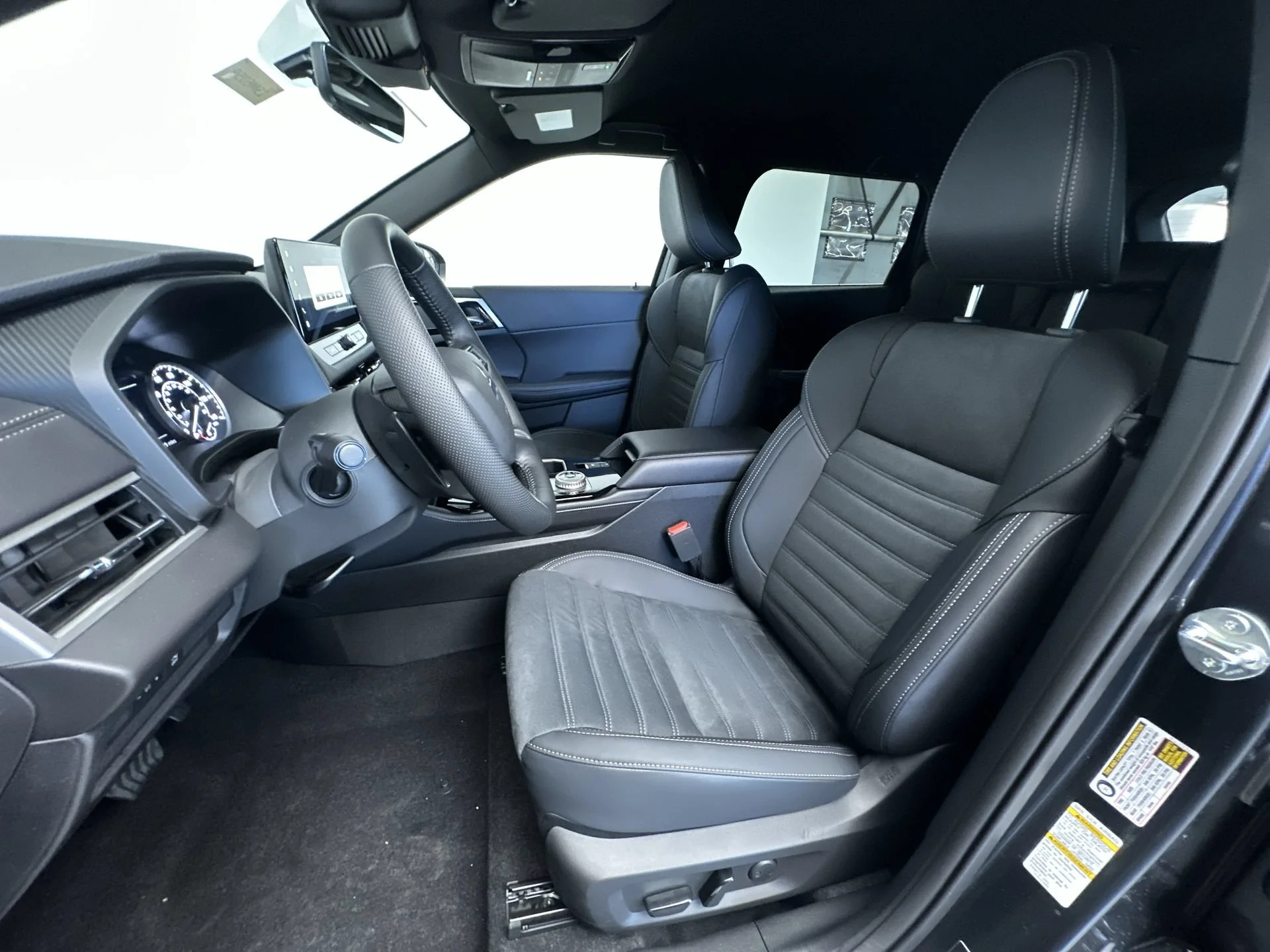 New 2026 Graphite Gray Mitsubishi LE 1.5T S-AWC image 12