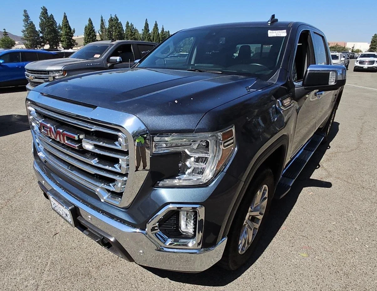Used 2022 DARK SKY METALLIC GMC SLT image 1