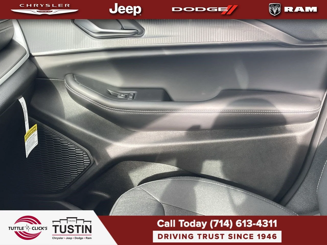 New 2027 Sting-Gray Clear-Coat Paint Jeep Laredo X image 27