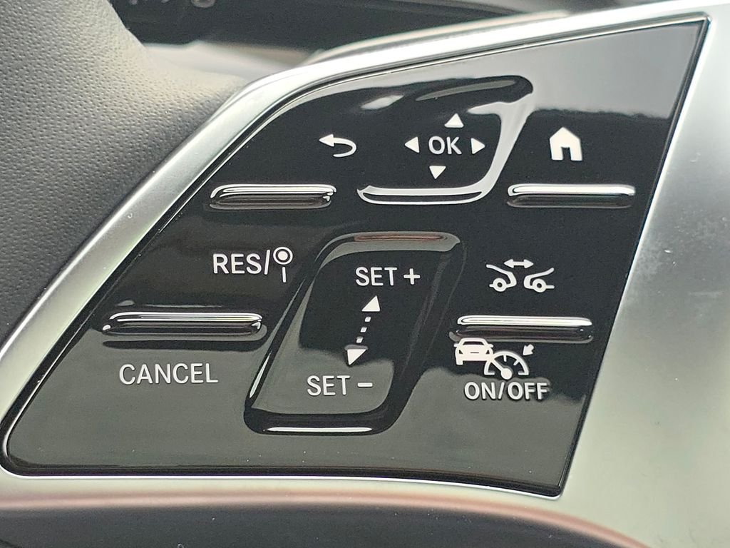 New 2026 Night Black Mercedes-Benz GLA 250 image 35