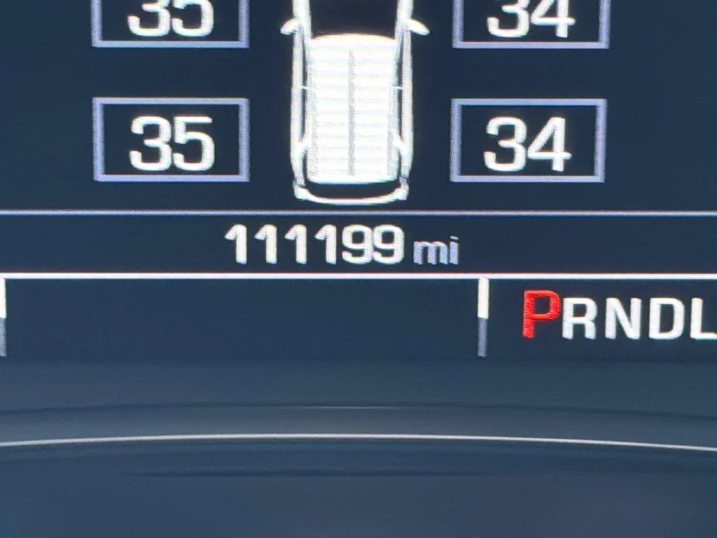 Used 2019 Black Chevrolet Premier image 17