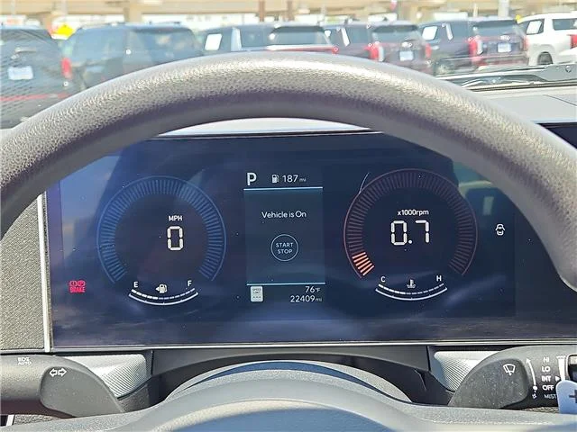 Used 2025 Portofino Gray Hyundai SEL Front-Wheel Drive image 14