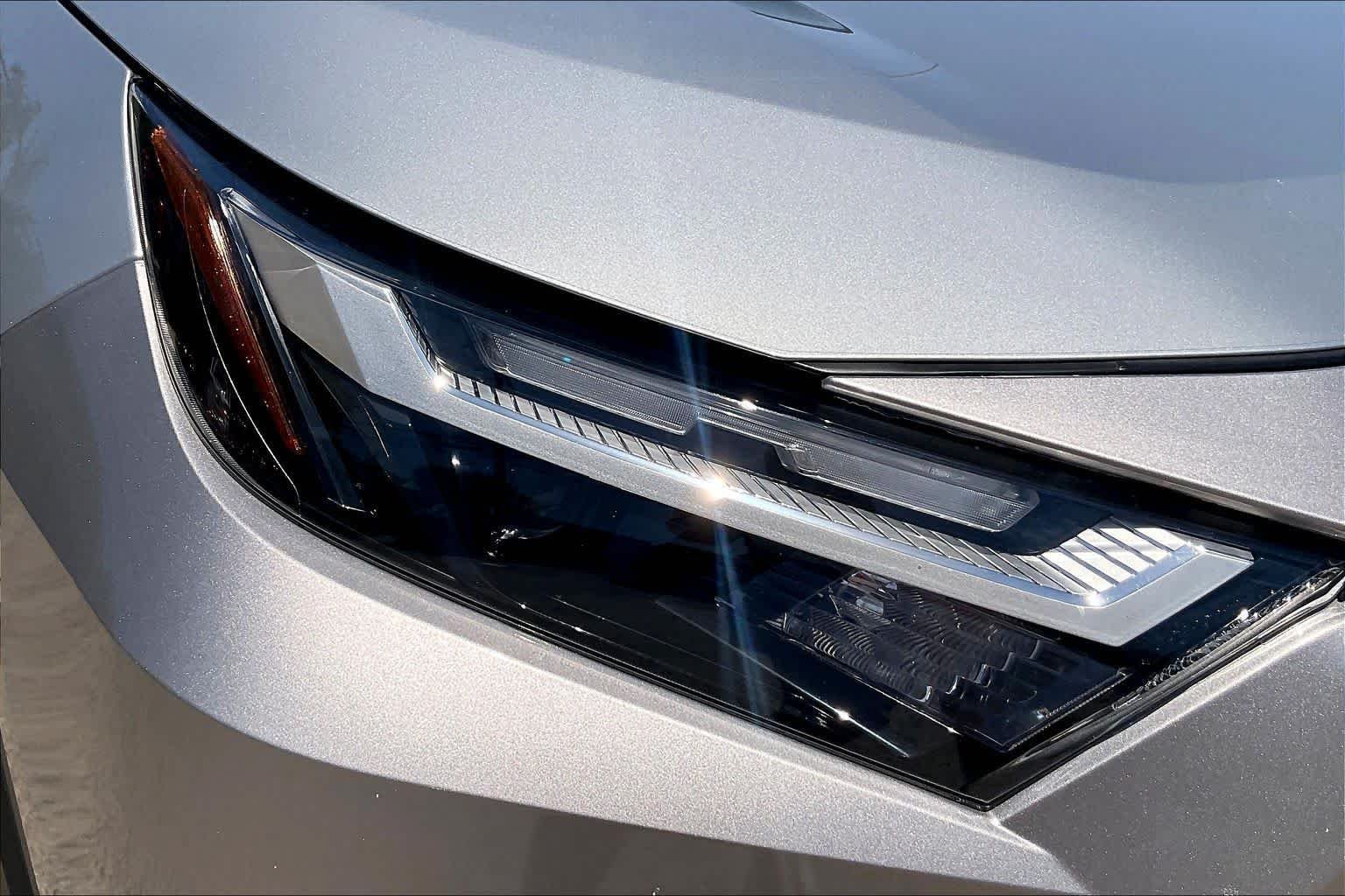 Used 2024 Silver Sky Metallic Toyota XLE image 28