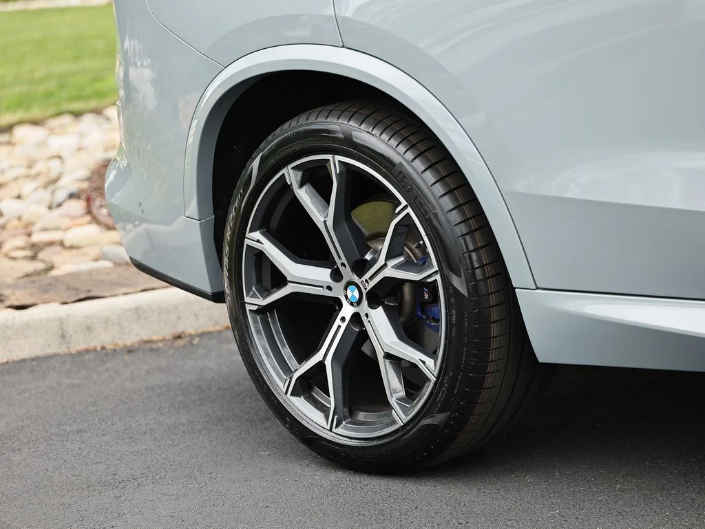 Used 2024 Brooklyn Gray Metallic BMW sDrive40i image 6