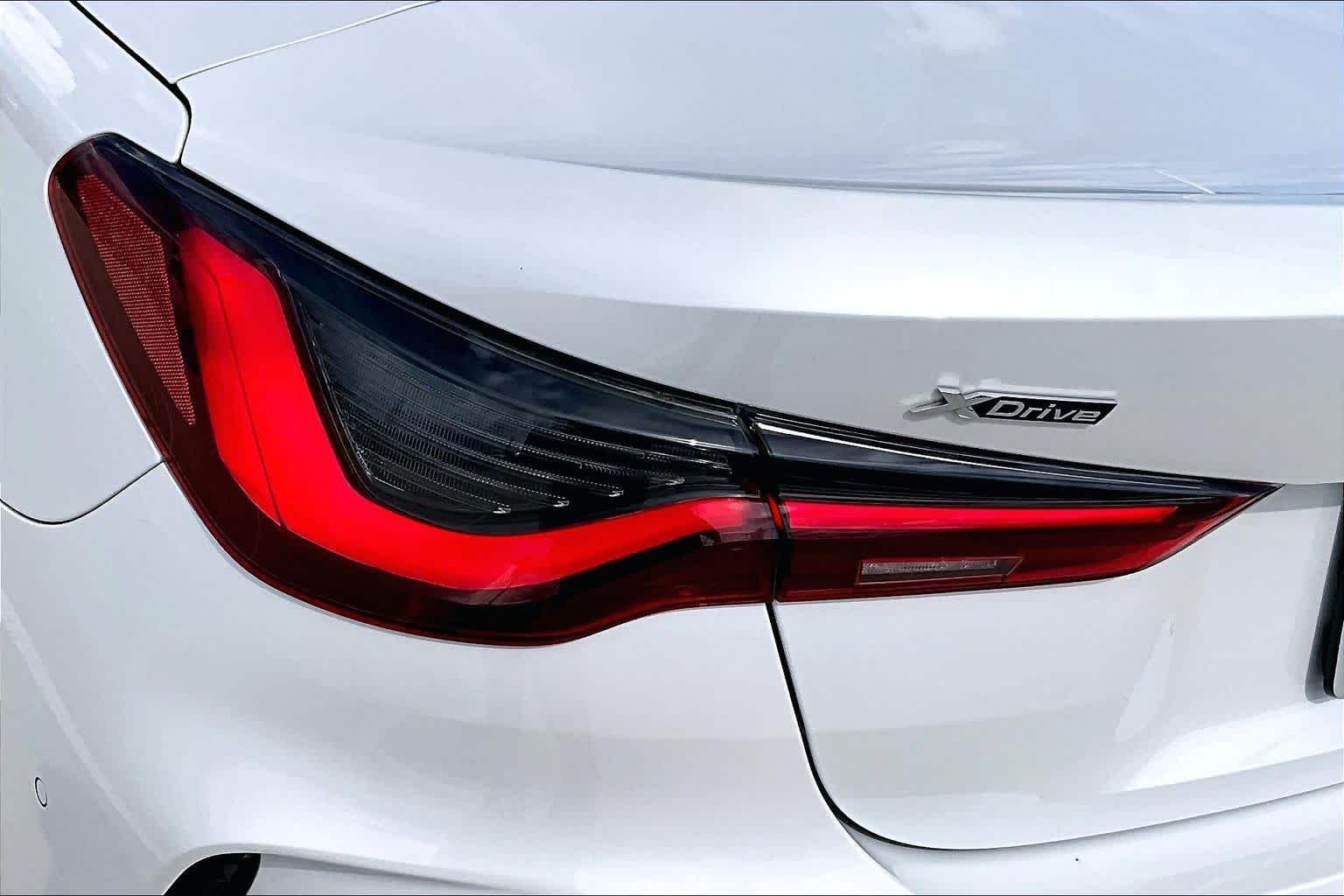Used 2024 Mineral White Metallic BMW 430i xDrive image 25