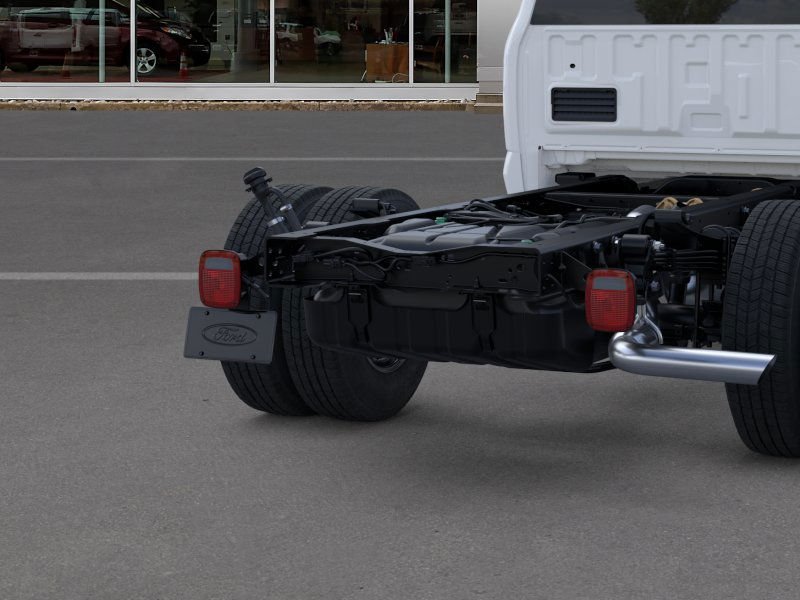 New 2026 Oxford White Ford F-350® XL image 44