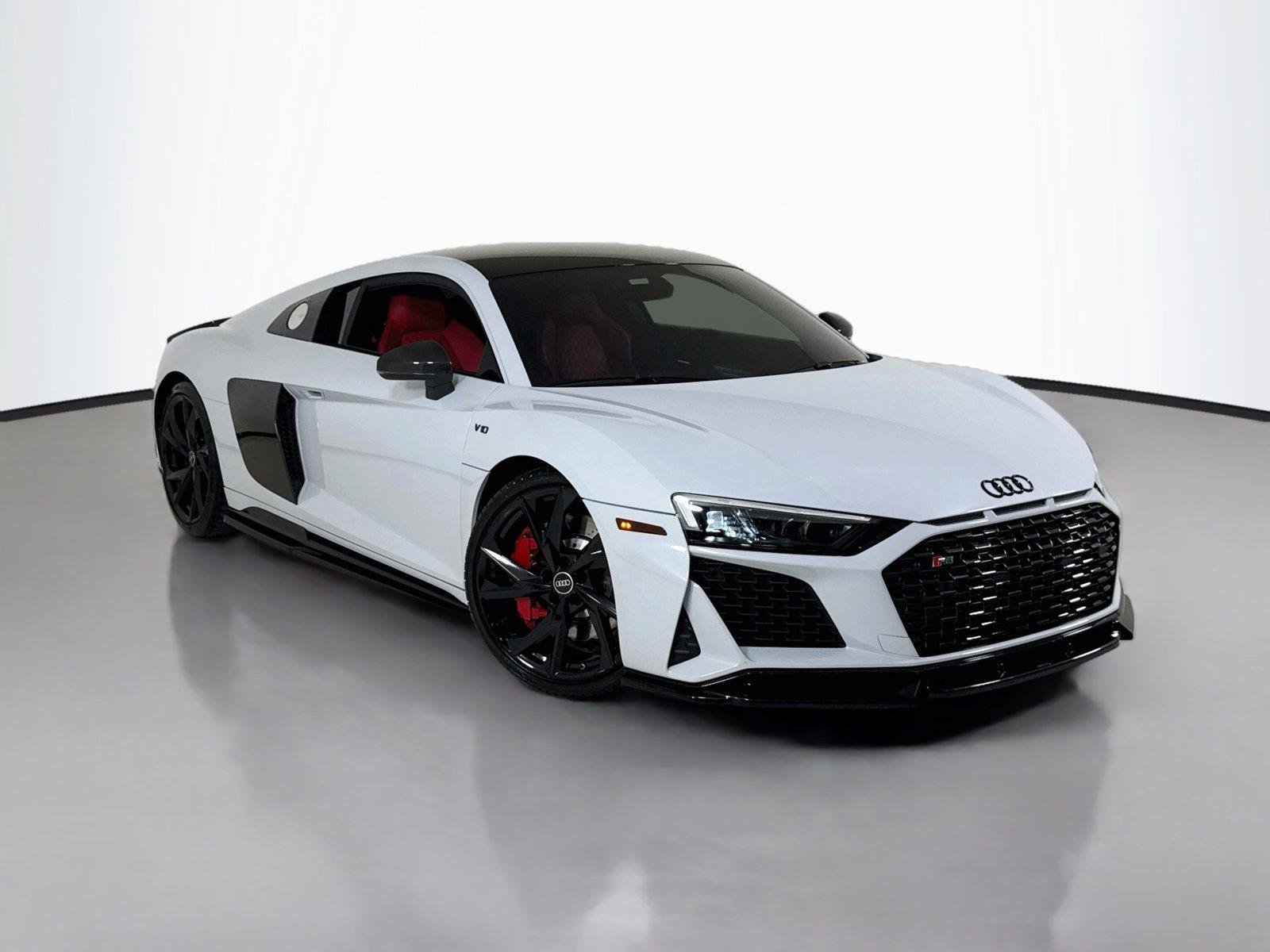 Used 2021 Suzuka Gray Metallic Audi 5.2 V10 | Carbon Ext Pkg | Diamond Stitched Int | Premium Pkg image 42