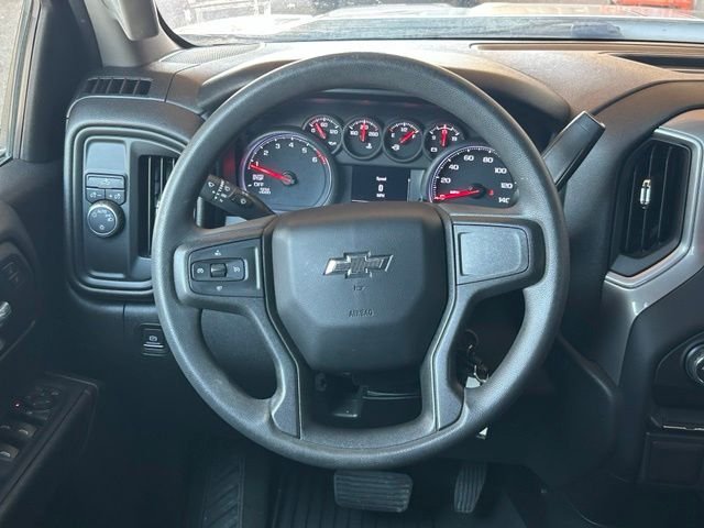 Used 2022 White Chevrolet Custom image 11