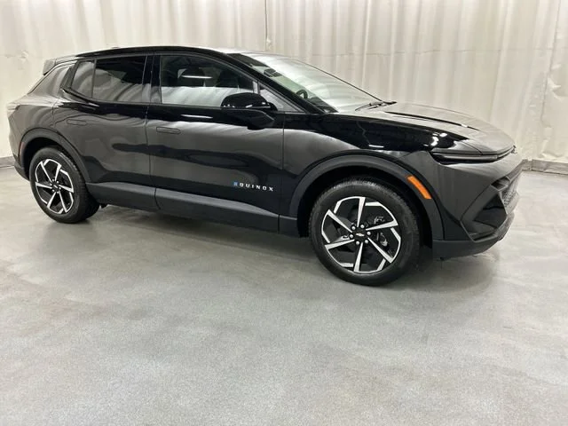 2026 Chevrolet Equinox EV 1LT FWD's photo