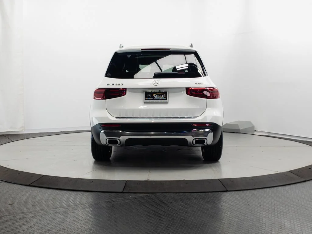 New 2026 Polar White Mercedes-Benz GLB 250 image 64