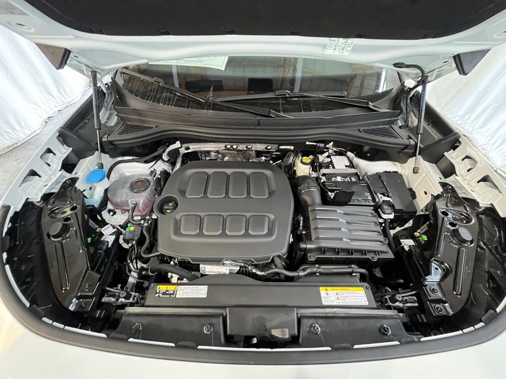 New 2026 White/off-white Volkswagen 2.0T SE image 29