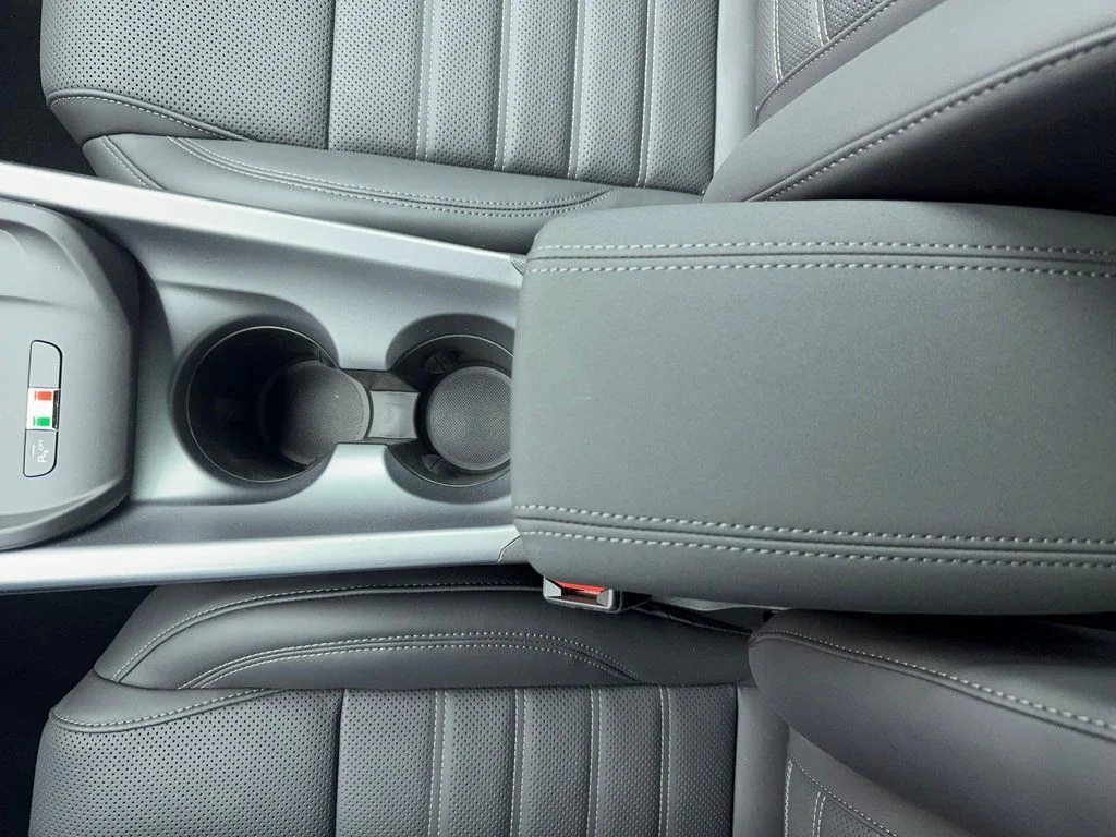 New 2025 Blue Alfa Romeo Base image 31