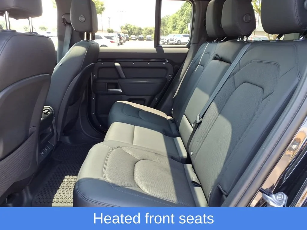 Used 2025 Black Land Rover 110 P400 X-Dynamic SE image 19