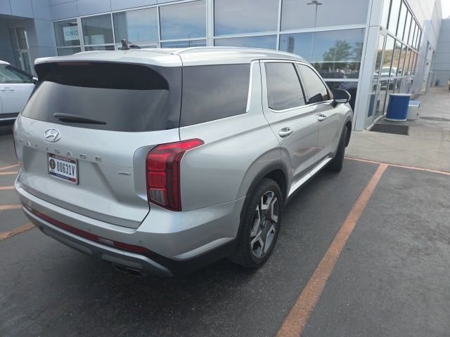 Used 2024 Silver Hyundai SEL image 3