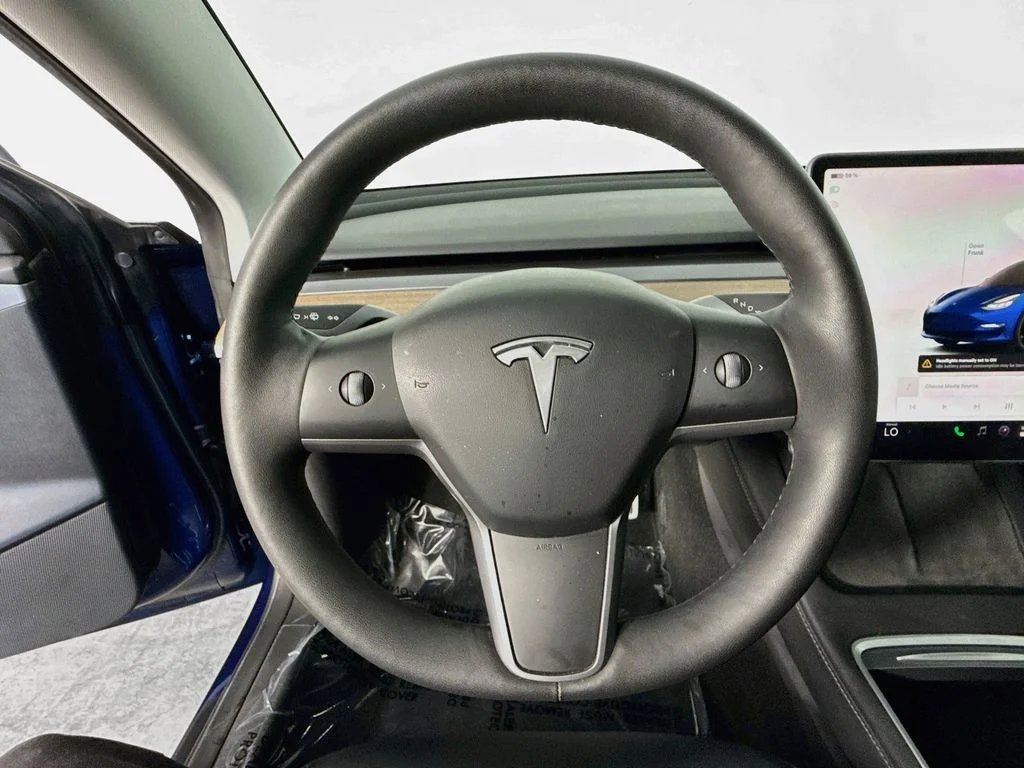 Used 2022 Blue Tesla Performance image 11