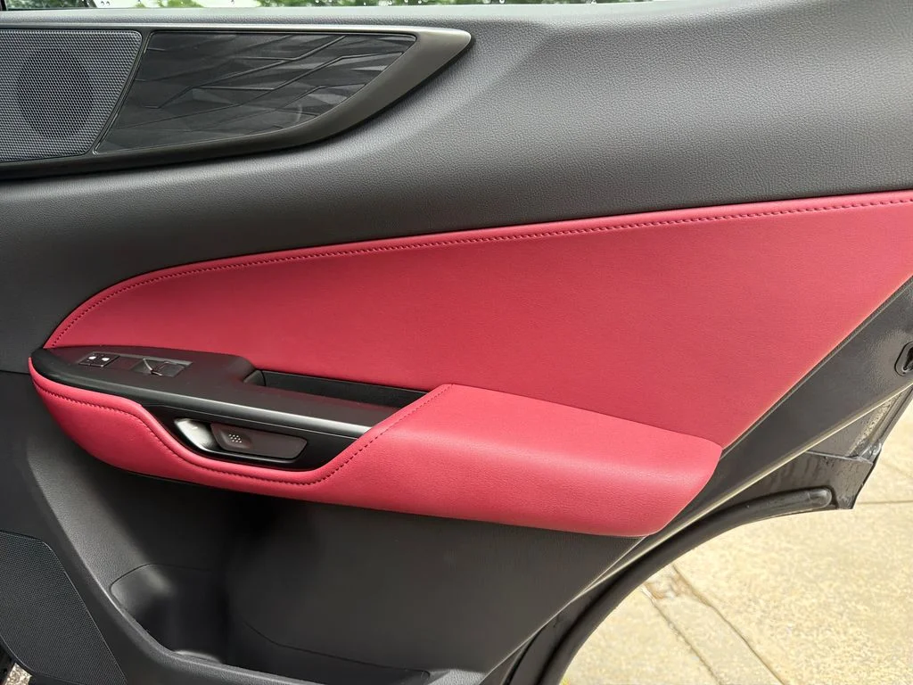 2025 Lexus NX 250 - Photo 32