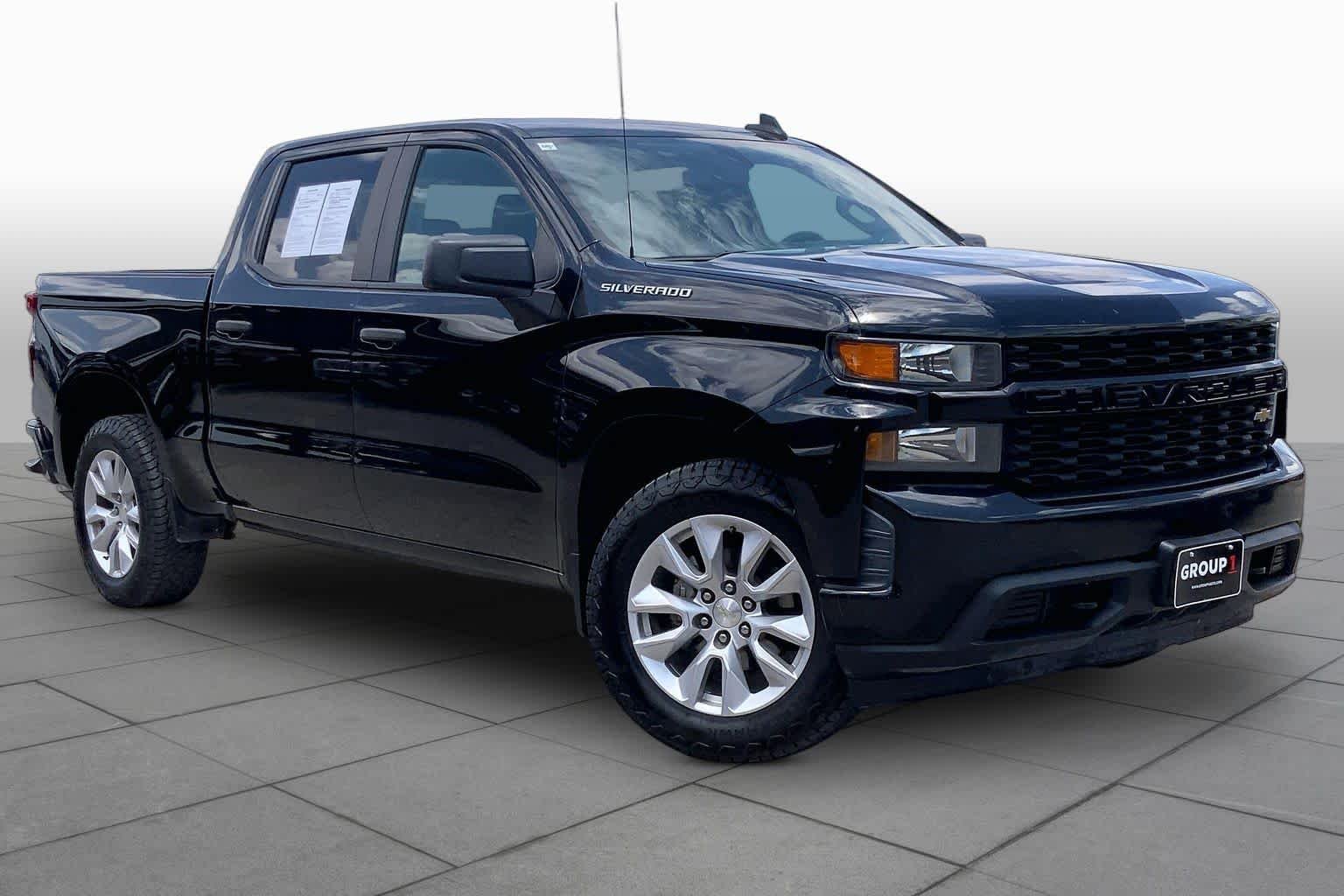 Used 2021 Black Chevrolet Custom image 3