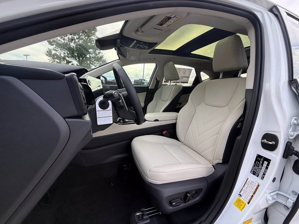 New 2026 Ultra White Lexus  350 LUXURY AWD image 5