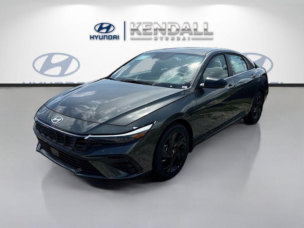 New 2026 Amazon Gray Hyundai SEL Sport Premium image 3