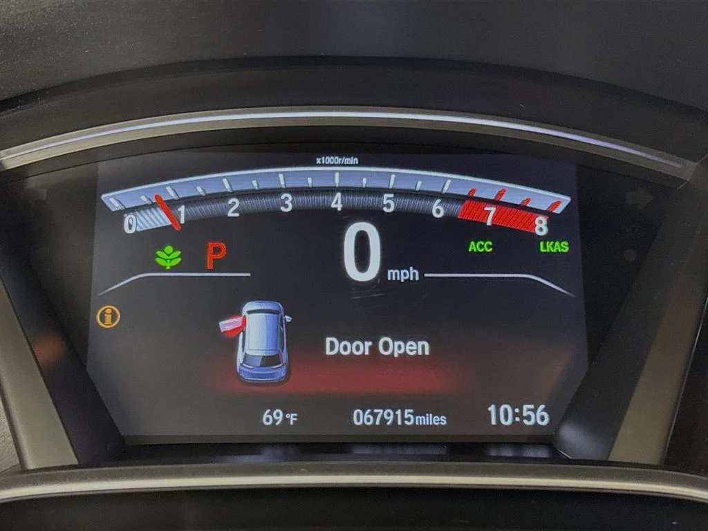 Certified Used 2019 Lunar Silver Metallic Honda EX image 17