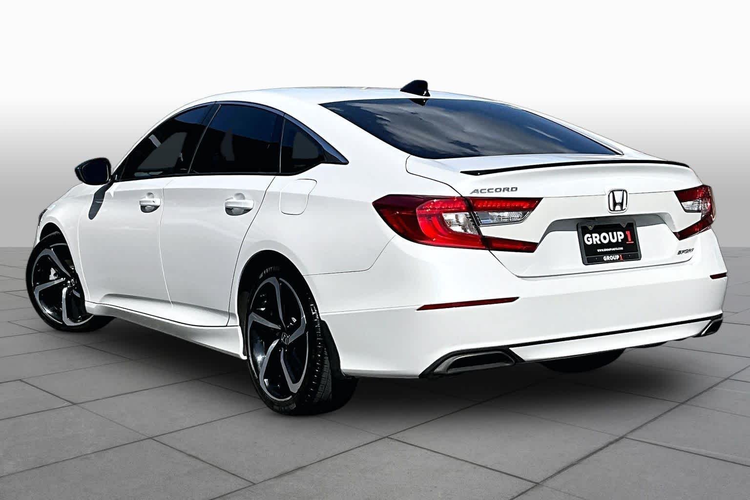 Used 2021 Platinum White Pearl Honda Sport image 12