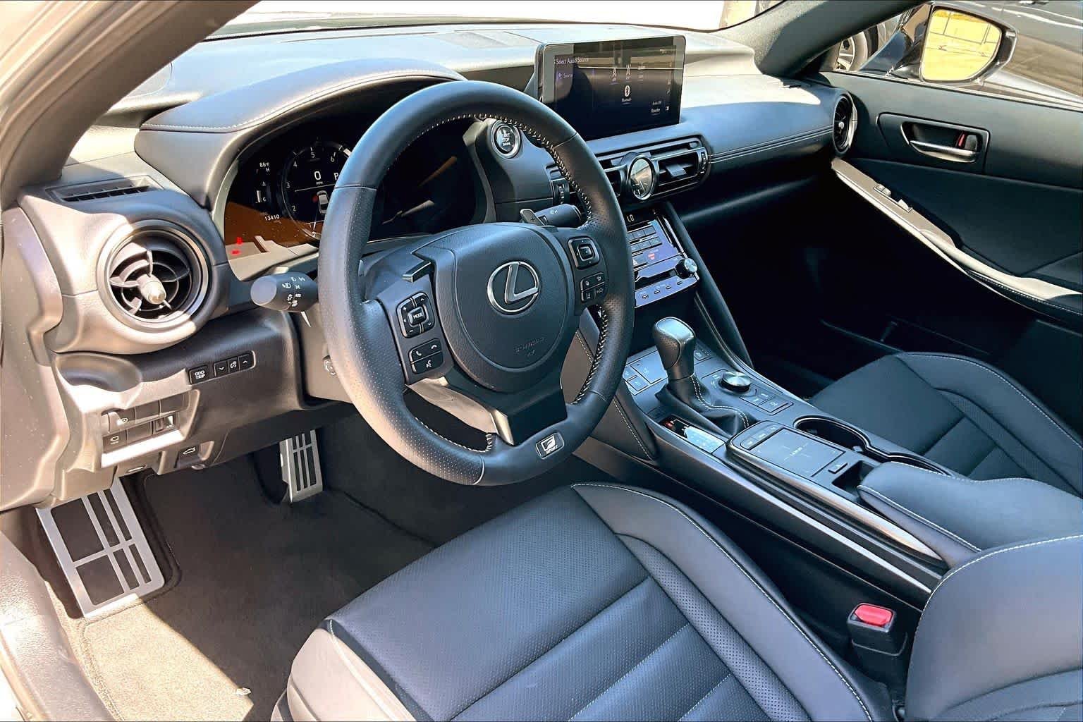 Used 2023 Iridium Lexus F SPORT image 18