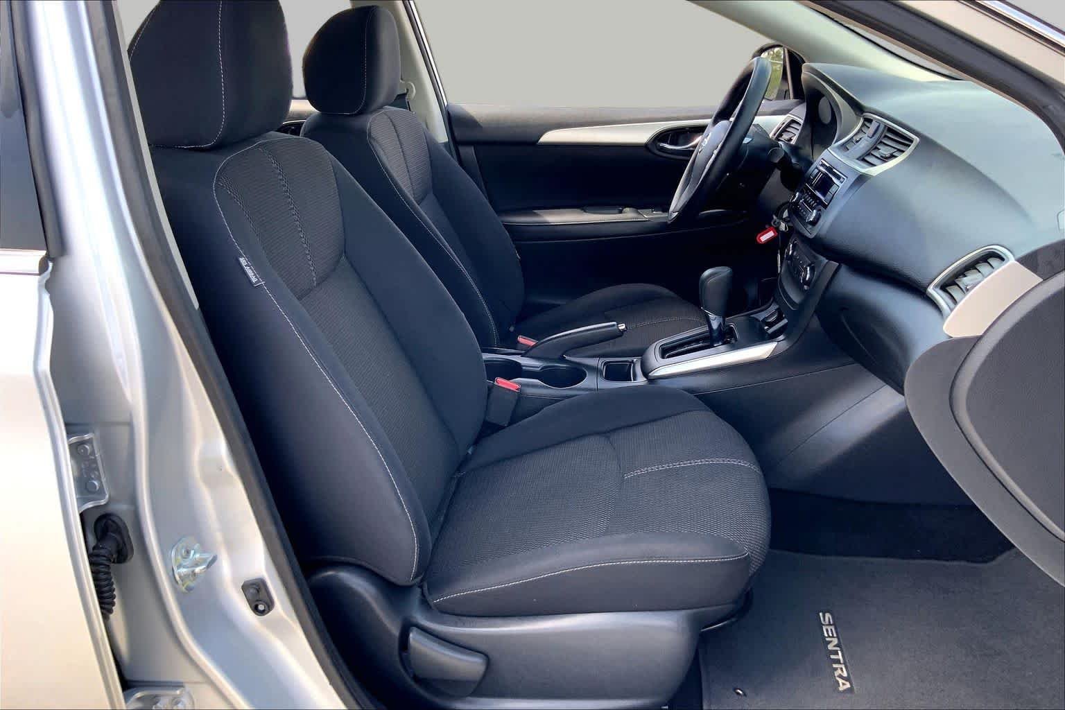 Used 2017 Brilliant Silver Nissan S image 9