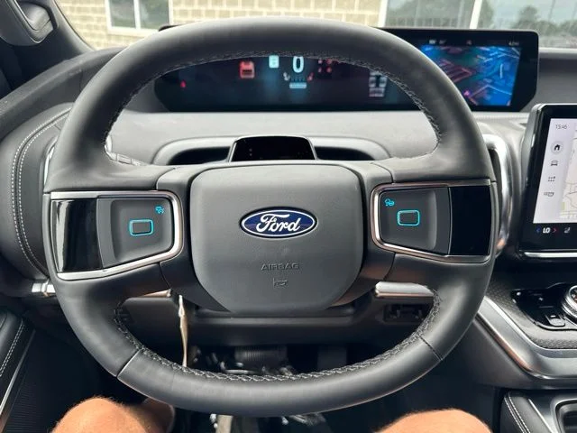 New 2027 Star White Metallic Tri-Coat Ford MAX Platinum image 20