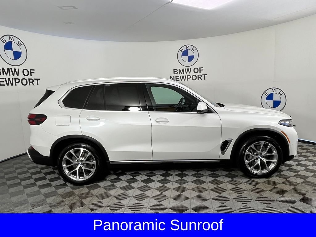Used 2024 White BMW xDrive40i image 7