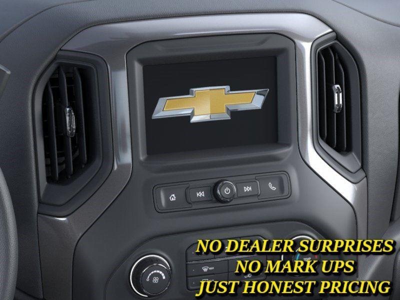 New 2026 Summit White Chevrolet Work Truck image 20