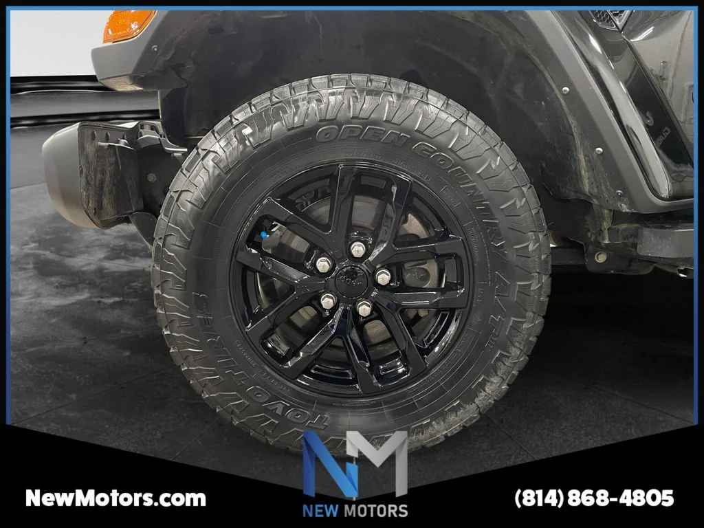 Used 2023 Black Clearcoat Jeep Sport S image 14