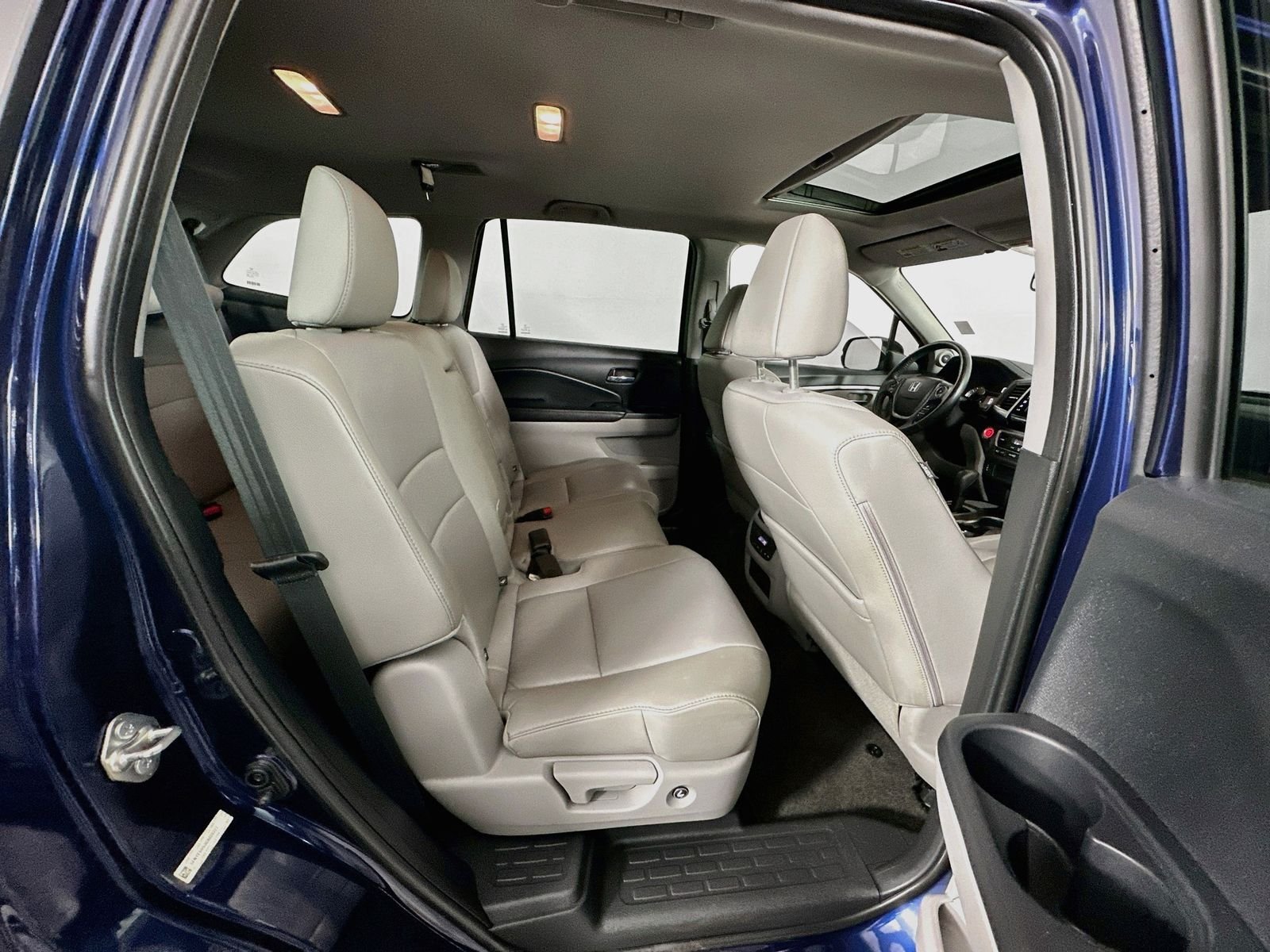Used 2016 Blue Honda EX-L image 28