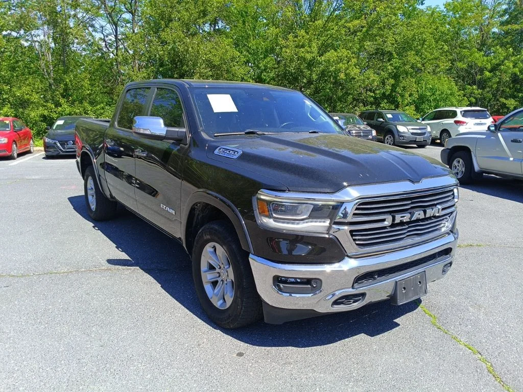 2022 RAM 1500 Laramie 4x4 Crew Cab 5'7's photo