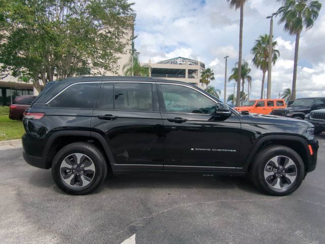 Used 2025 Black Jeep 4xe image 4