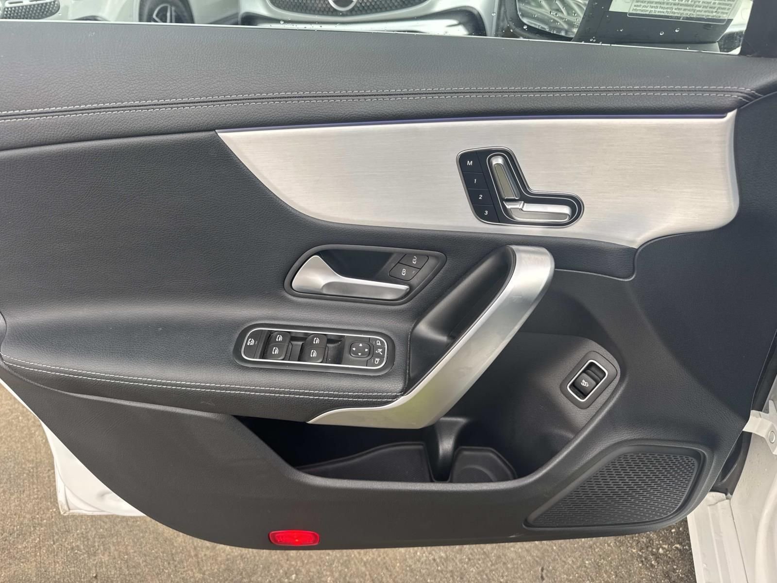 Certified Used 2025 White Mercedes-Benz CLA 250 image 20