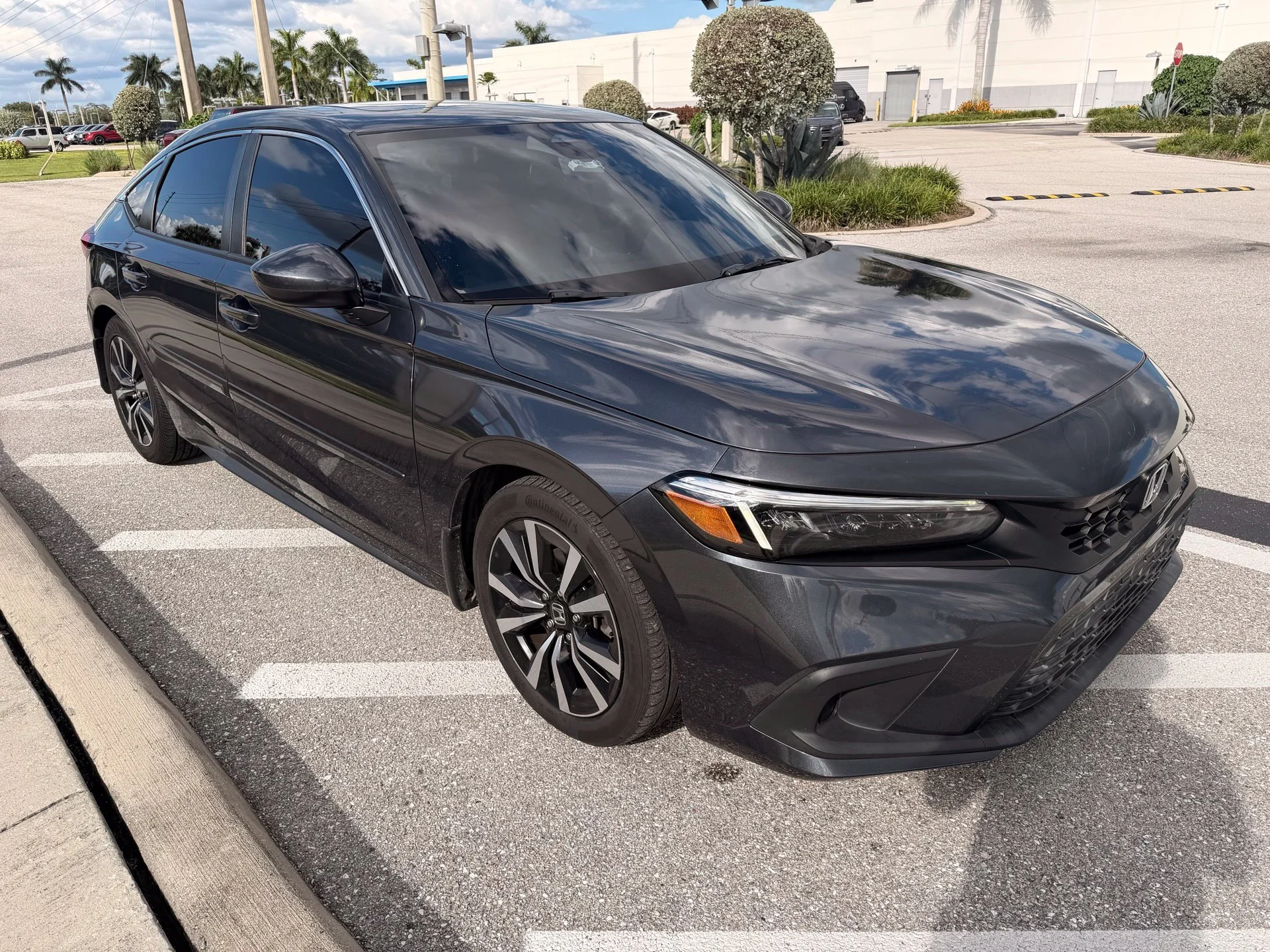 2024 Honda Civic Hatchback EX-L - Photo 7