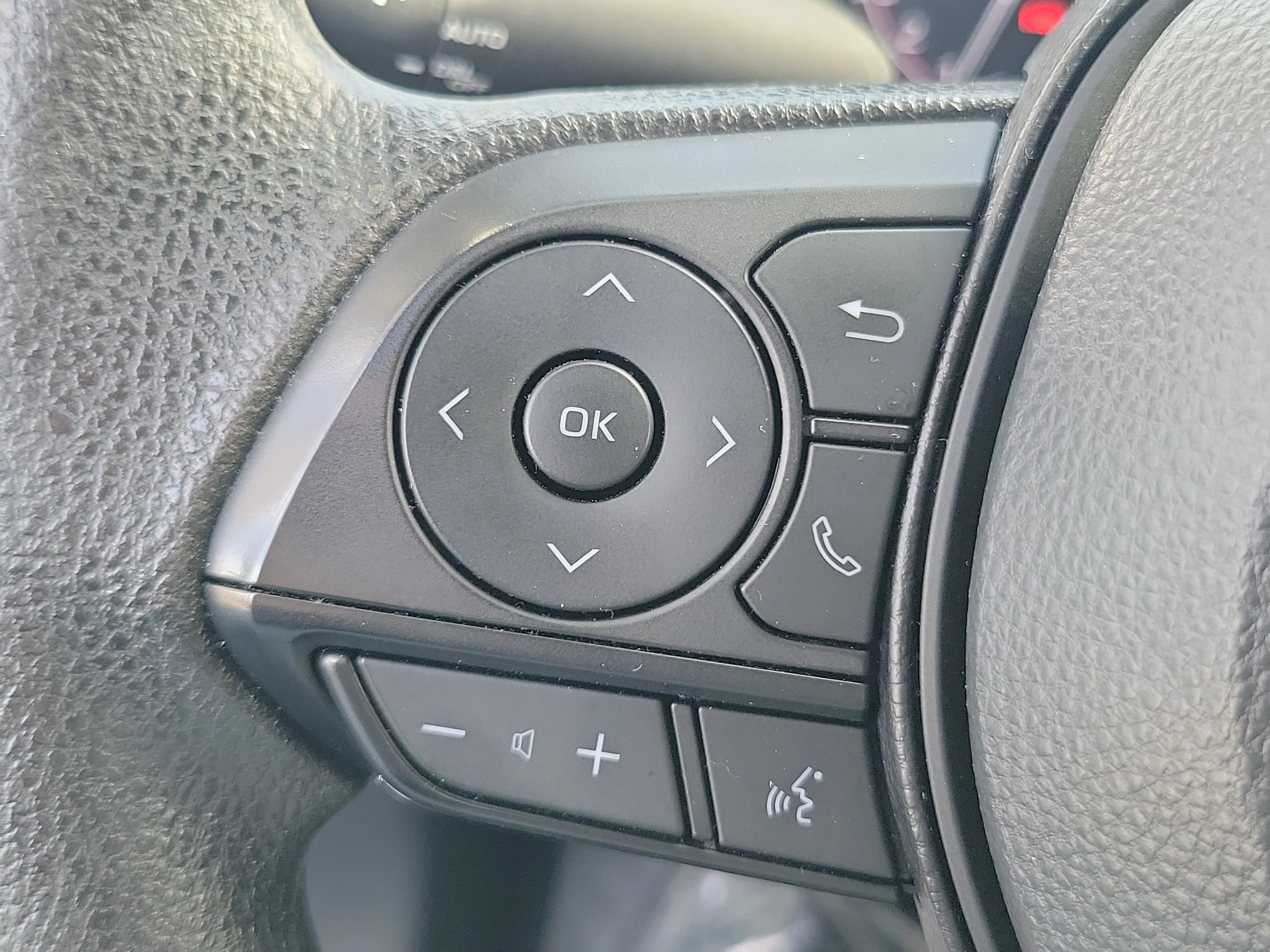Used 2024 Ice Cap Toyota XLE image 24