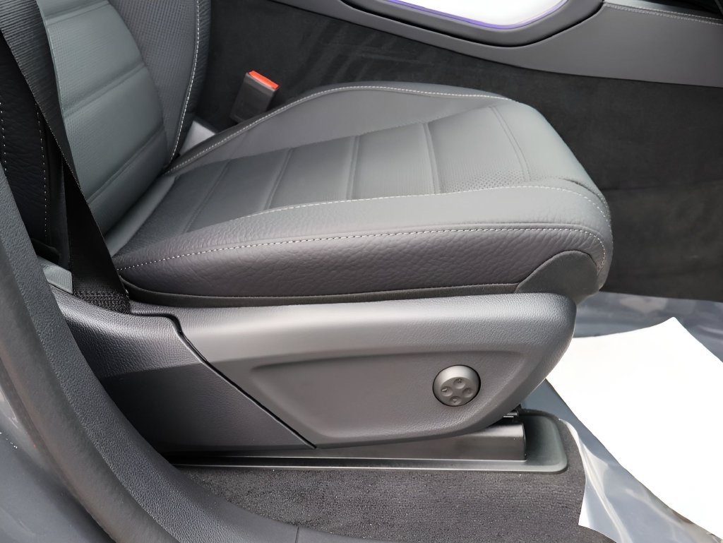 Used 2026 Selenite Gray Metallic Mercedes-Benz GLE 450 image 12