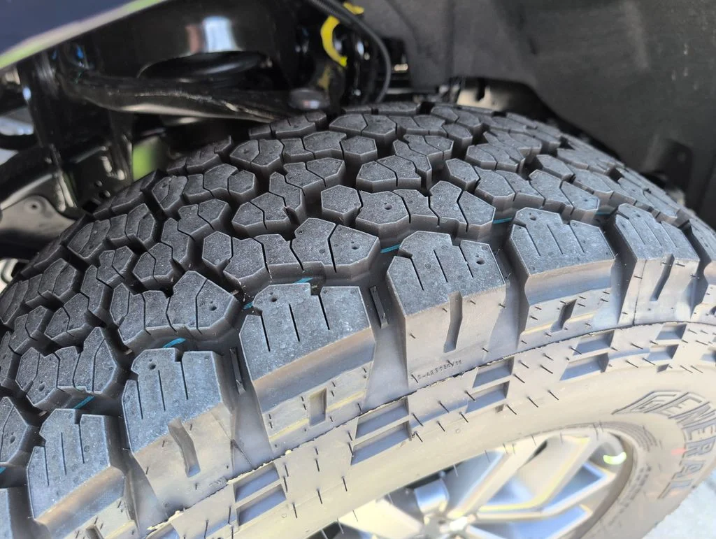 New 2026 Blue Ford Tremor image 18