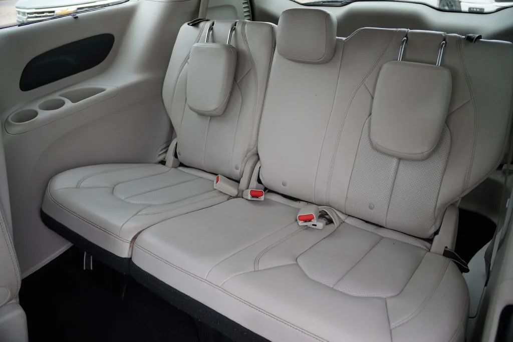 Used 2021 Blue Chrysler Touring L image 18