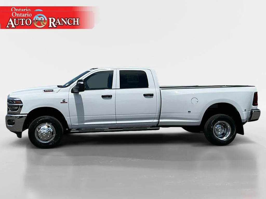 New 2026 Bright White Clear-Coat Exterior Paint RAM Tradesman image 2